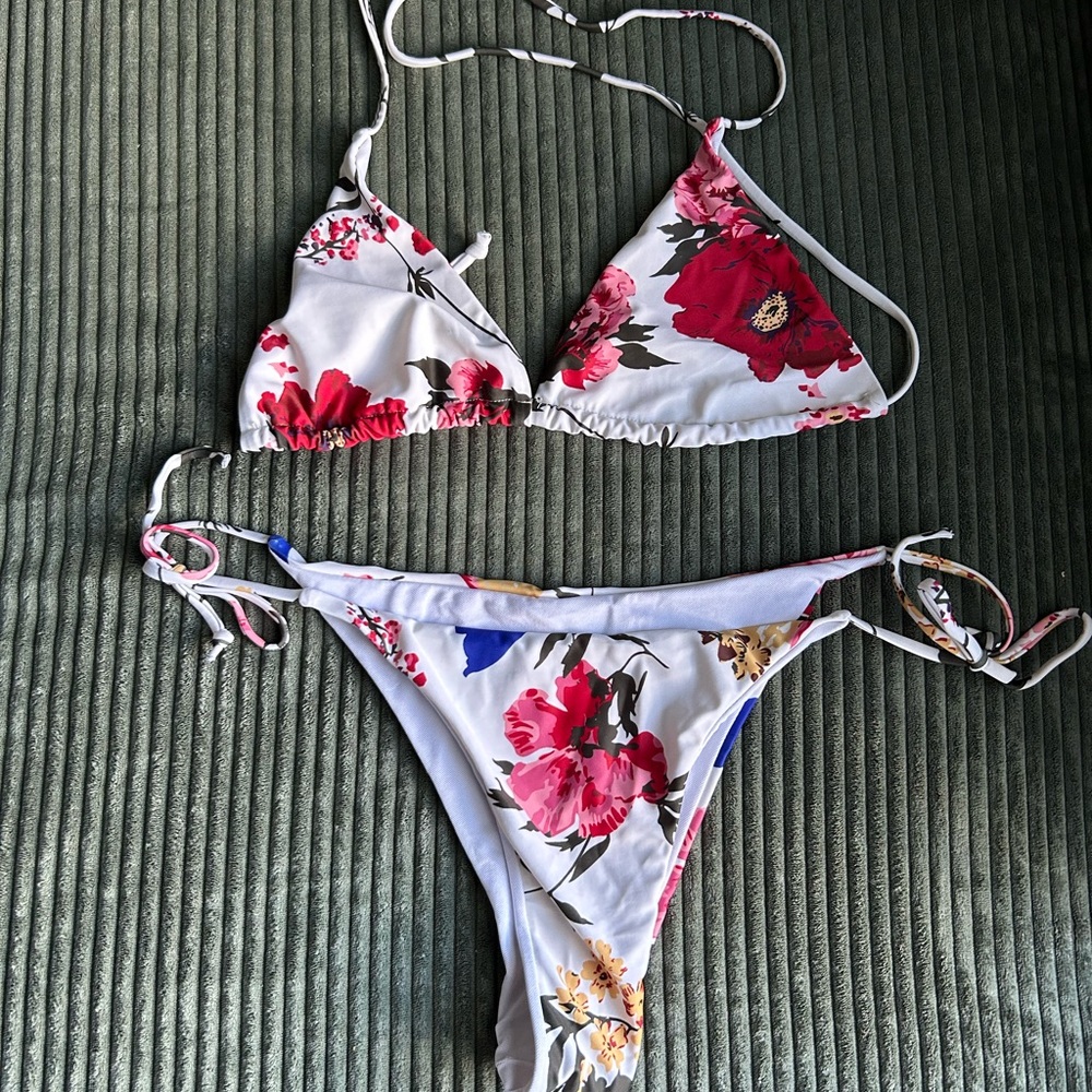 5 Bikini Sets - image 2